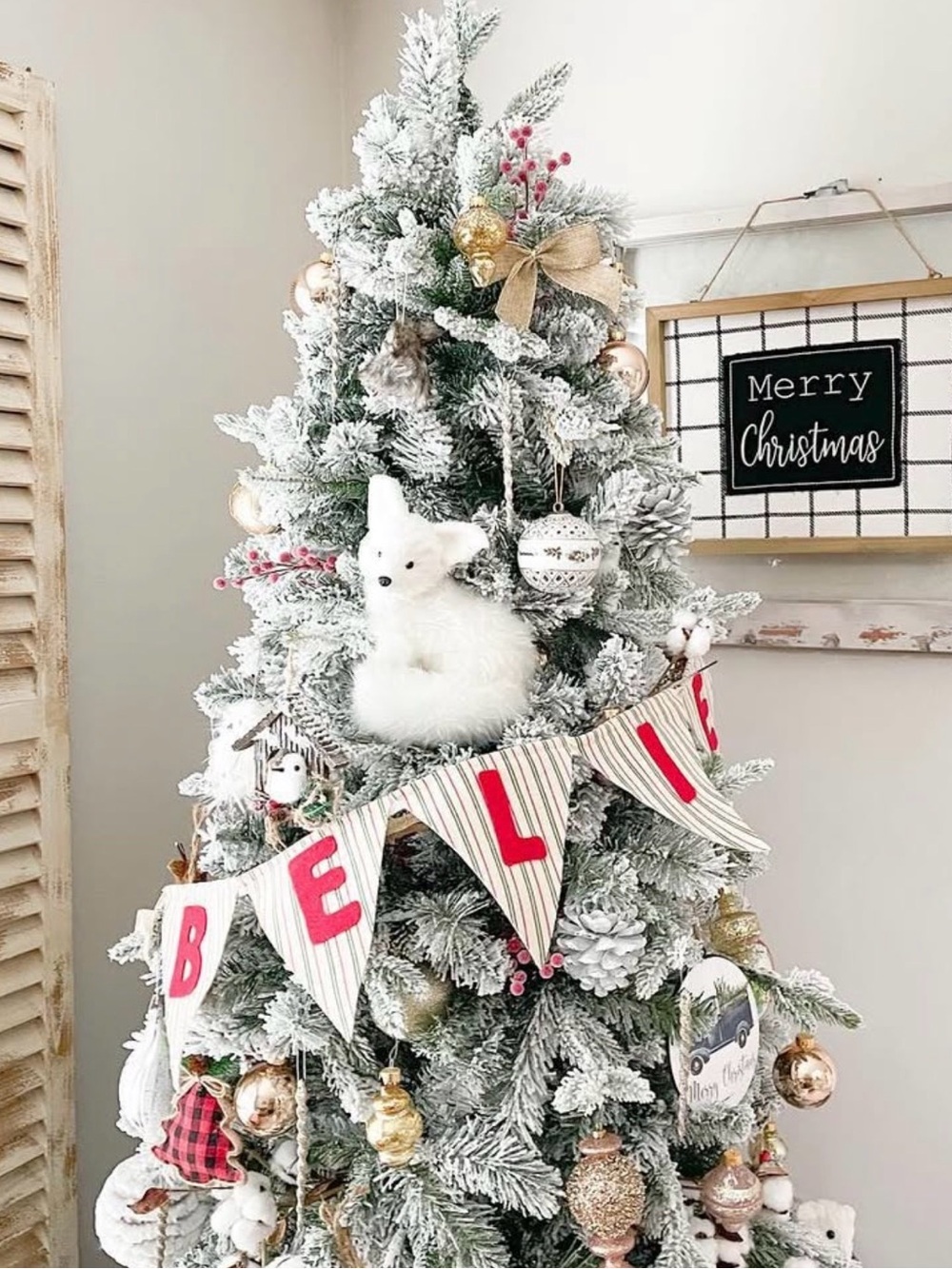 Festive 'Believe' Holiday Banner - Red and Cream